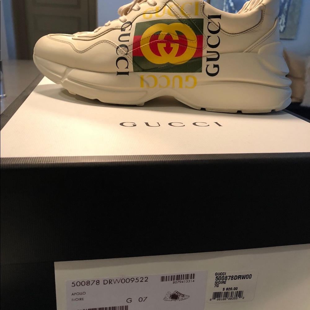 Gucci tennis shoes